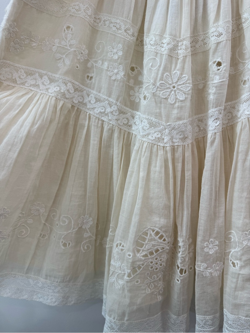 Belvine Dress : Optic White - Picture 5 of 5
